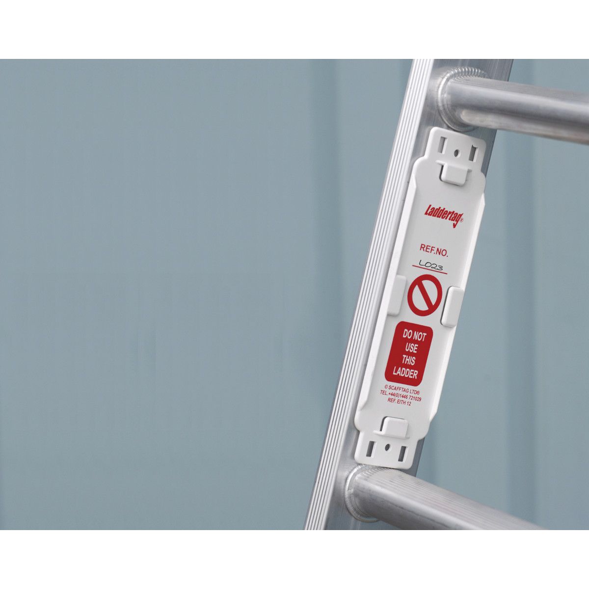 Laddertag Holders